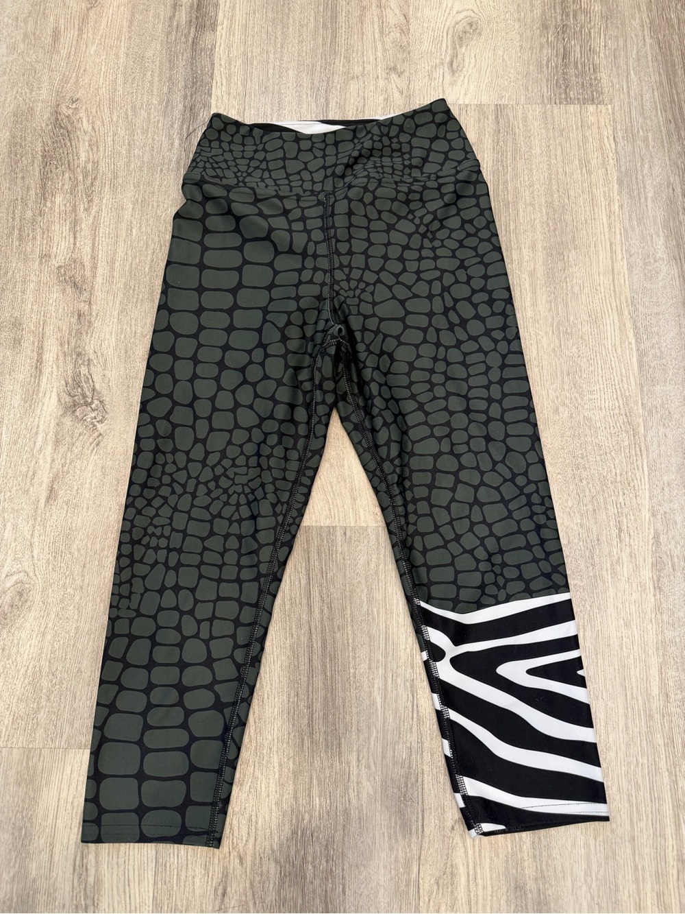 Loony Legs London Small Crocodile Zebra Print Capri Leggings